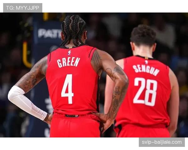 米德尔顿高效砍下25+7+7，独行侠终结连败首功之臣