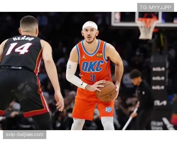 雷霆卡鲁索外线防守大闸 为年轻后场提供防守示范